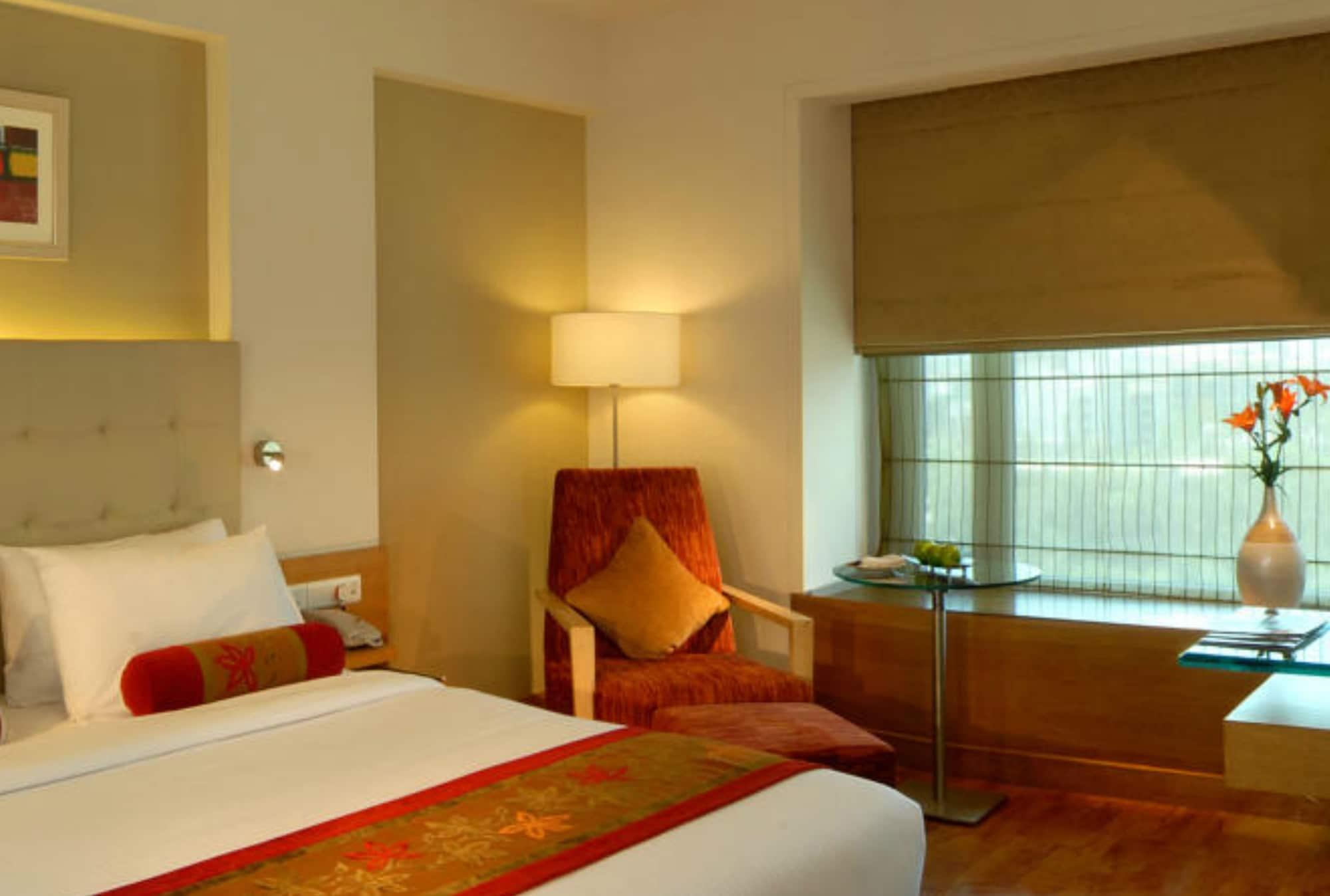 Radisson Mumbai Goregaon Esterno foto