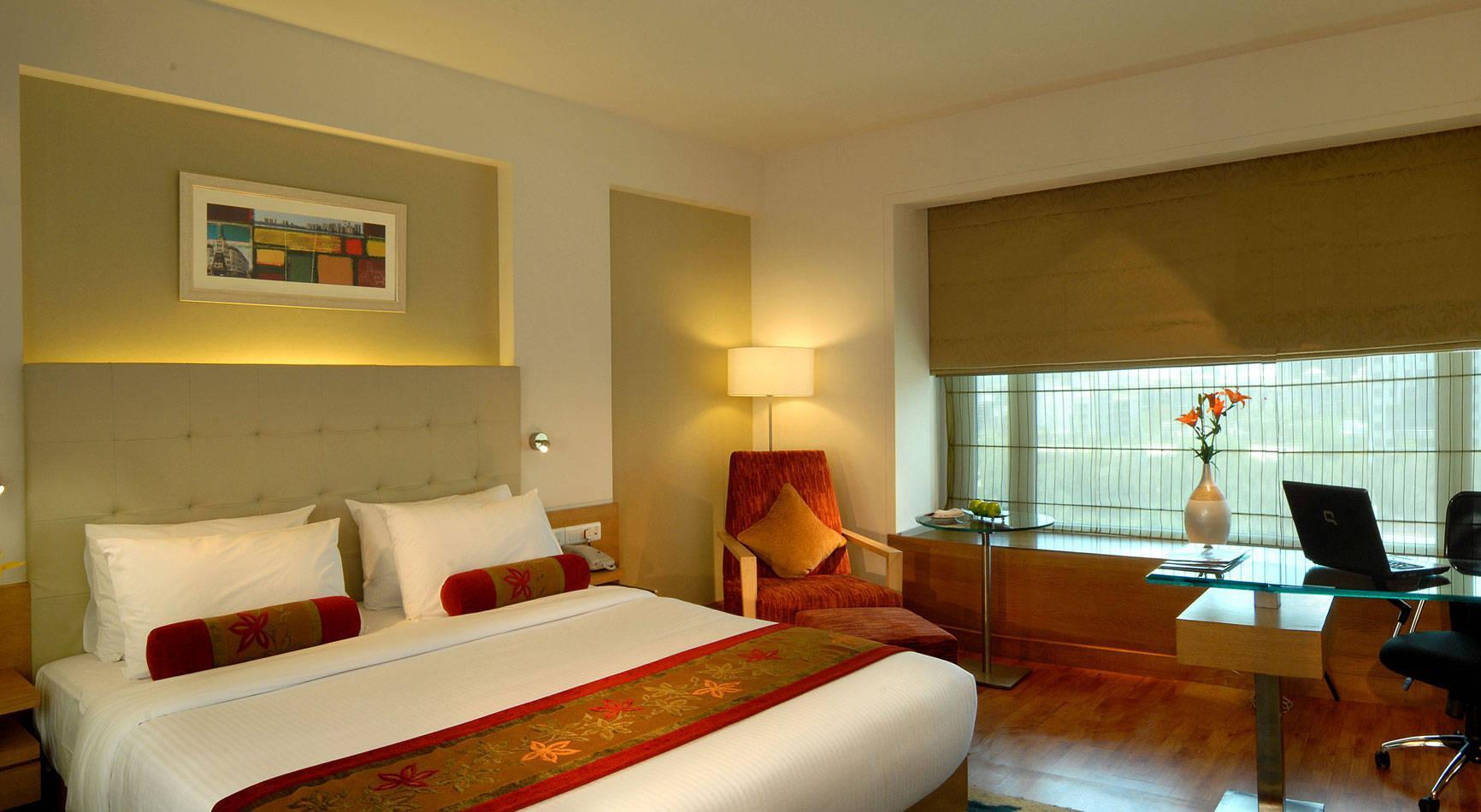Radisson Mumbai Goregaon Esterno foto