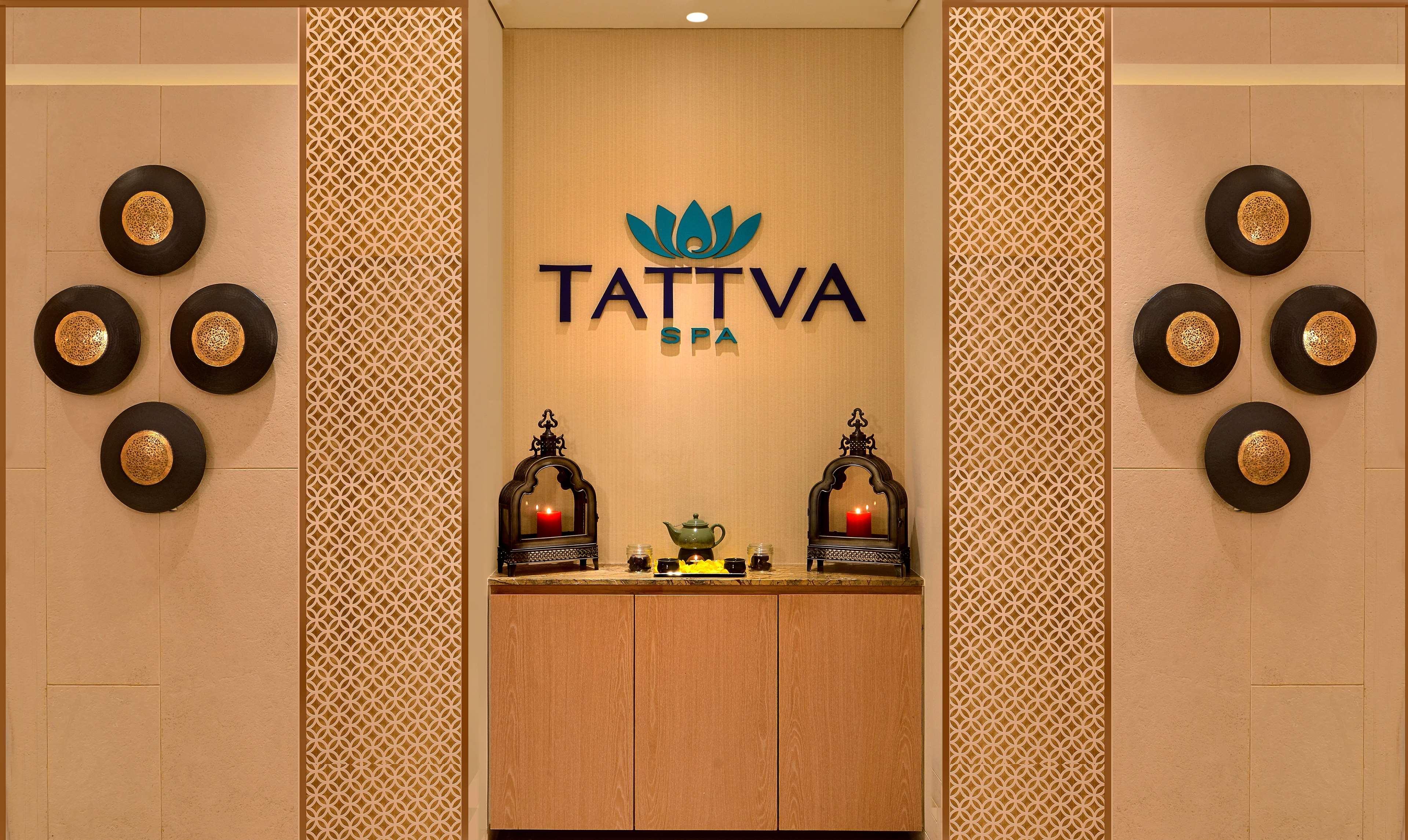 Radisson Mumbai Goregaon Esterno foto