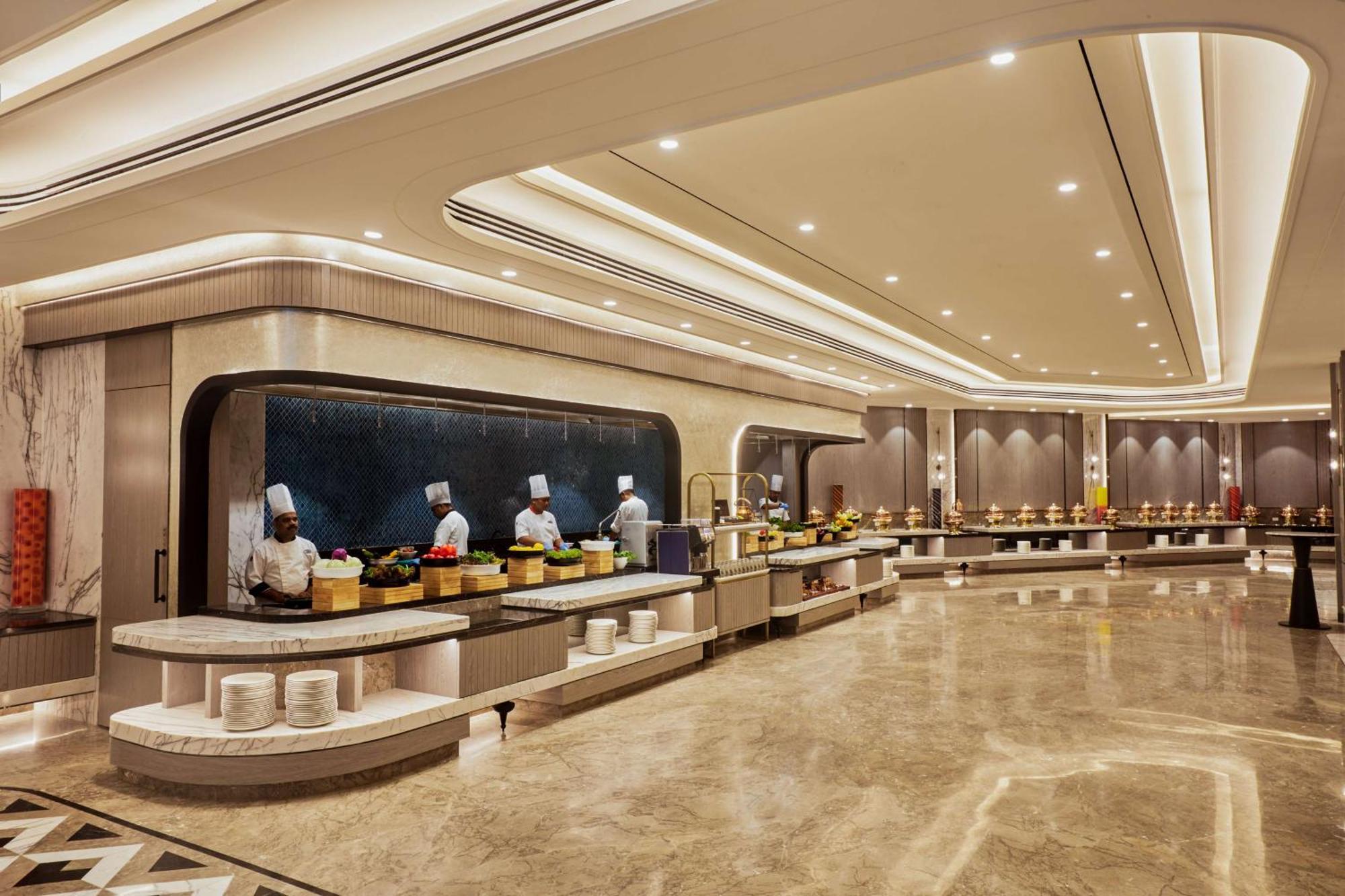 Radisson Mumbai Goregaon Esterno foto