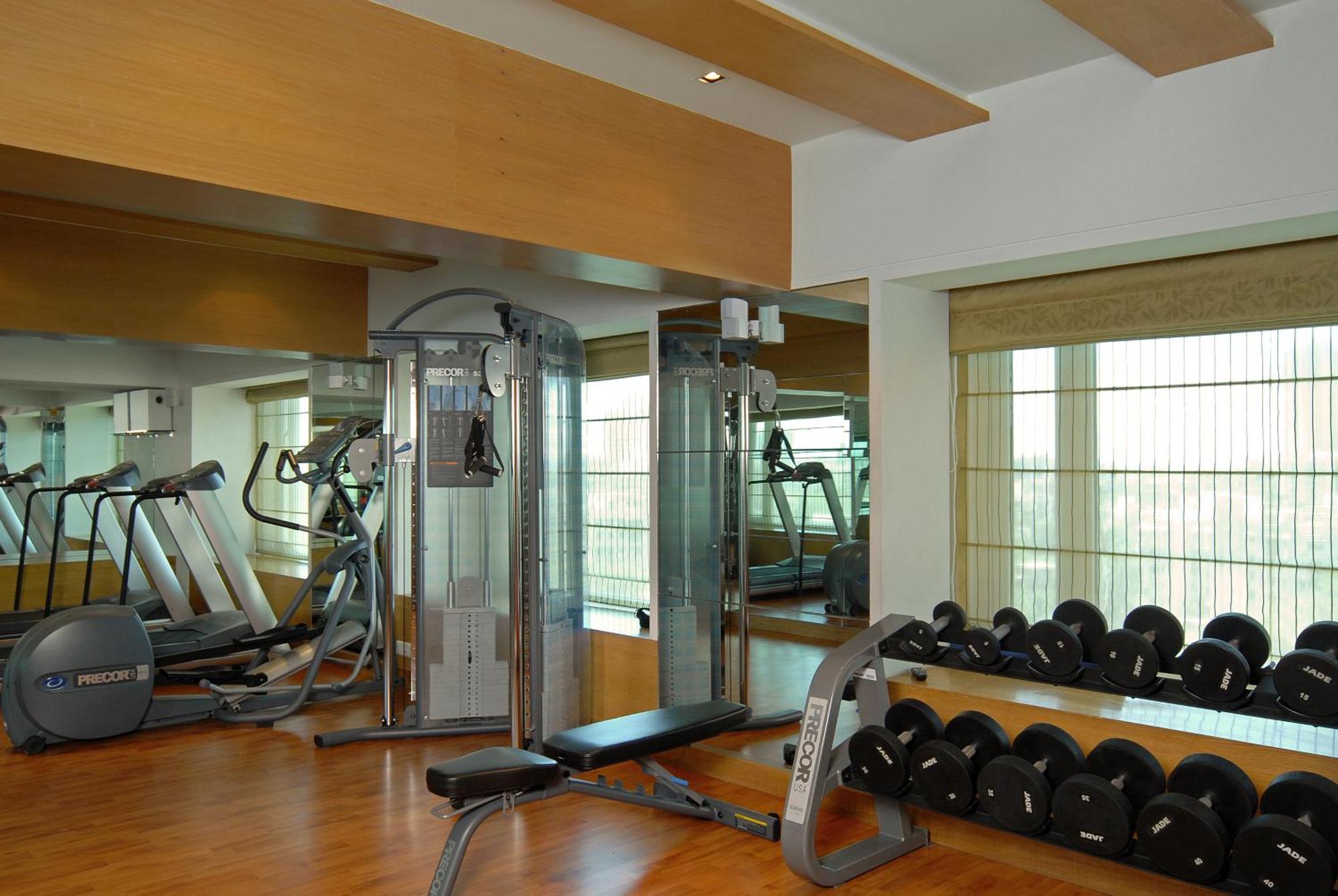Radisson Mumbai Goregaon Esterno foto